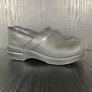 Dansko Professional Clog women’s size 39/ 8.5-9